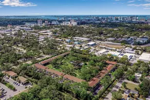 960 La Costa Cir, Sarasota, FL 34237 - Photo 33