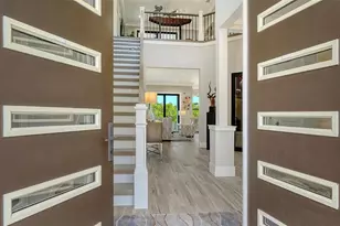 5326 Siesta Cove Dr, Sarasota, FL 34242 - Photo 9