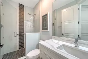 5326 Siesta Cove Dr, Sarasota, FL 34242 - Photo 67