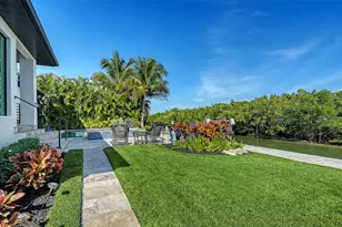 5326 Siesta Cove Dr, Sarasota, FL 34242 - Photo 89