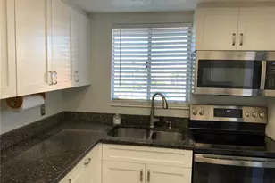 4216 Heron Way, Bradenton, FL 34205 - Photo 9