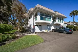 535 Sutton Pl, Longboat Key, FL 34228 - Photo 1