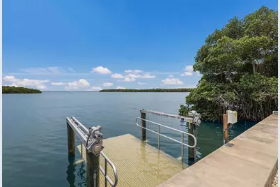 535 Sutton Place, Longboat Key, FL 34228 - Photo 33