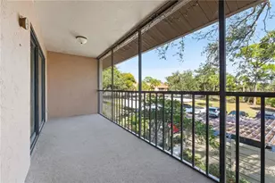 646 Bird Bay Dr E, Venice, FL 34285 - Photo 35