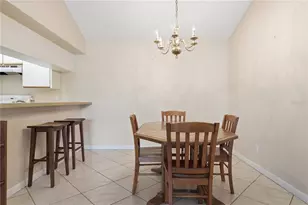 646 Bird Bay Dr E, Venice, FL 34285 - Photo 11