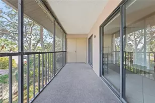 646 Bird Bay Dr E, Venice, FL 34285 - Photo 37