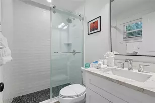 3014 Gulf Dr, Holmes Beach, FL 34217 - Photo 9