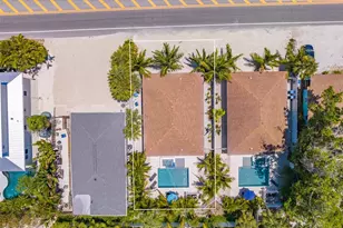 3016 Gulf Dr, Holmes Beach, FL 34217 - Photo 3