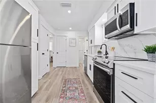 3016 Gulf Dr, Holmes Beach, FL 34217 - Photo 7