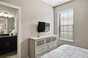 5879 Cavano Dr, Sarasota, FL 34231 - Photo 31