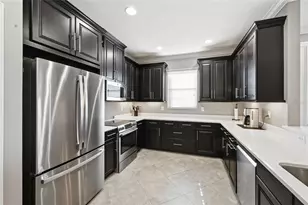 5879 Cavano Dr, Sarasota, FL 34231 - Photo 15