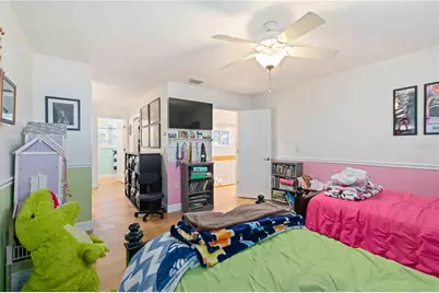 2207 5th Street W, Palmetto, FL 34221 - Photo 33