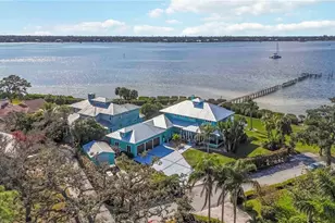 2207 5th St W, Palmetto, FL 34221 - Photo 59