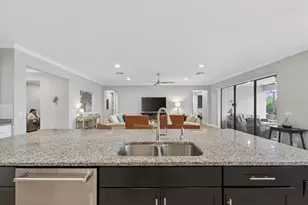 16915 Loudon Pl, Bradenton, FL 34202 - Photo 13