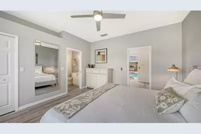 8117 Misty Oaks Boulevard, Sarasota, FL 34243 - Photo 91