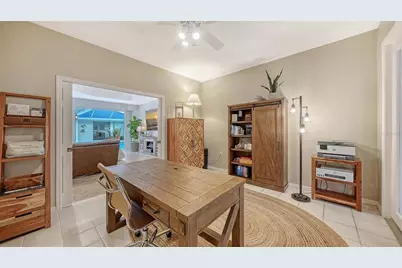 8117 Misty Oaks Boulevard, Sarasota, FL 34243 - Photo 37