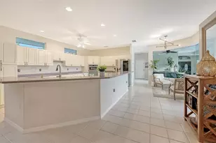 8117 Misty Oaks Blvd, Sarasota, FL 34243 - Photo 29