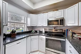 8315 Glen Rose Way, Sarasota, FL 34238 - Photo 5