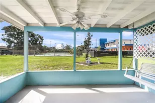 3012 52nd Ave Dr W, Bradenton, FL 34207 - Photo 17