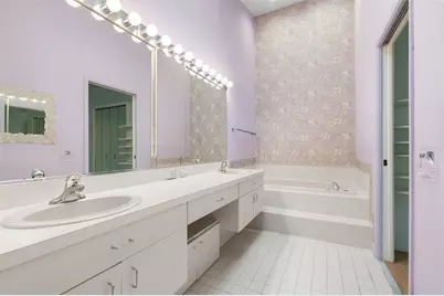 4958 Clubview Court E, Bradenton, FL 34203 - Photo 13