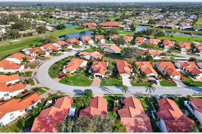 4958 Clubview Court E, Bradenton, FL 34203 - Photo 31