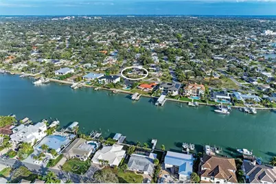 411 Harbor View Lane, Largo, FL 33770 - Photo 35