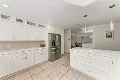 411 Harbor View Lane, Largo, FL 33770 - Photo 17