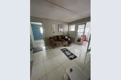 858 35th Avenue S, Saint Petersburg, FL 33705 - Photo 17