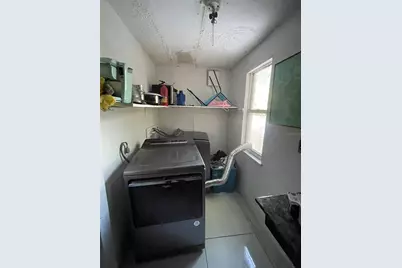 858 35th Avenue S, Saint Petersburg, FL 33705 - Photo 21