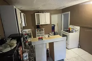 858 35th Ave S, Saint Petersburg, FL 33705 - Photo 7