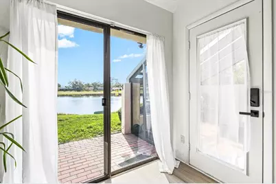 2453 Crispin Court #F4, Sarasota, FL 34235 - Photo 7