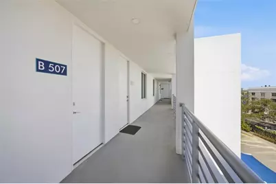 1703 N Tamiami Trail #B507, Sarasota, FL 34234 - Photo 3