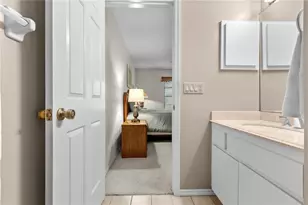 922 Capri Isles Blvd, Venice, FL 34292 - Photo 29