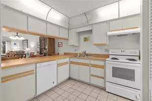 922 Capri Isles Blvd, Venice, FL 34292 - Photo 31