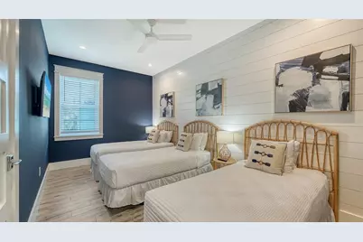 2175 Avenue A, Bradenton Beach, FL 34217 - Photo 37