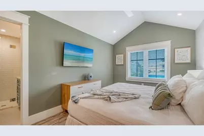 2175 Avenue A, Bradenton Beach, FL 34217 - Photo 51