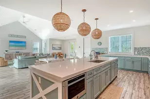 2175 Avenue A, Bradenton Beach, FL 34217 - Photo 17