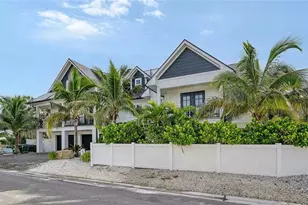 2175 Avenue A, Bradenton Beach, FL 34217 - Photo 3