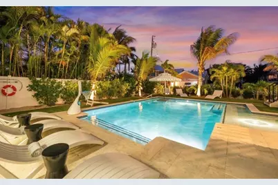 2175 Avenue A, Bradenton Beach, FL 34217 - Photo 13