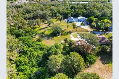 7560 19th Street E, Sarasota, FL 34243 - Photo 3