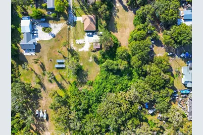 7560 19th Street E, Sarasota, FL 34243 - Photo 7