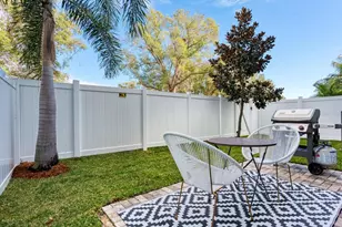 451 Wingfield Dr, Sarasota, FL 34237 - Photo 29