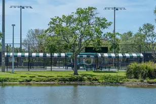 451 Wingfield Dr, Sarasota, FL 34237 - Photo 43