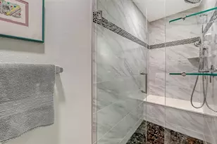 8755 Olde Hickory Ave, Sarasota, FL 34238 - Photo 21