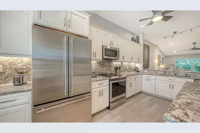 8755 Olde Hickory Avenue #7310, Sarasota, FL 34238 - Photo 13