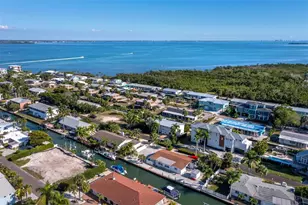 691 Tarawitt Dr, Longboat Key, FL 34228 - Photo 35