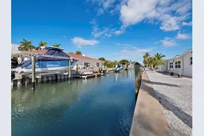 691 Tarawitt Drive, Longboat Key, FL 34228 - Photo 31