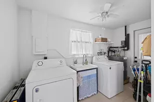 691 Tarawitt Dr, Longboat Key, FL 34228 - Photo 25