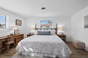 691 Tarawitt Dr, Longboat Key, FL 34228 - Photo 19