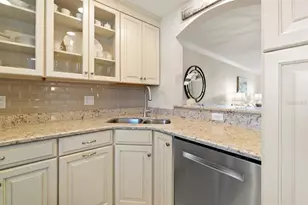 240 Santa Maria St, Venice, FL 34285 - Photo 7